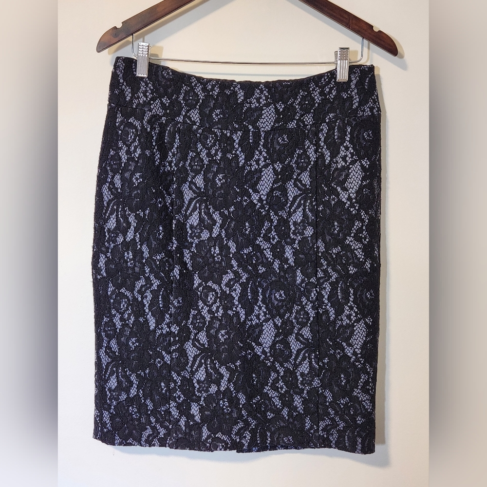 Gorgeous Lace Knee Length Skirt
